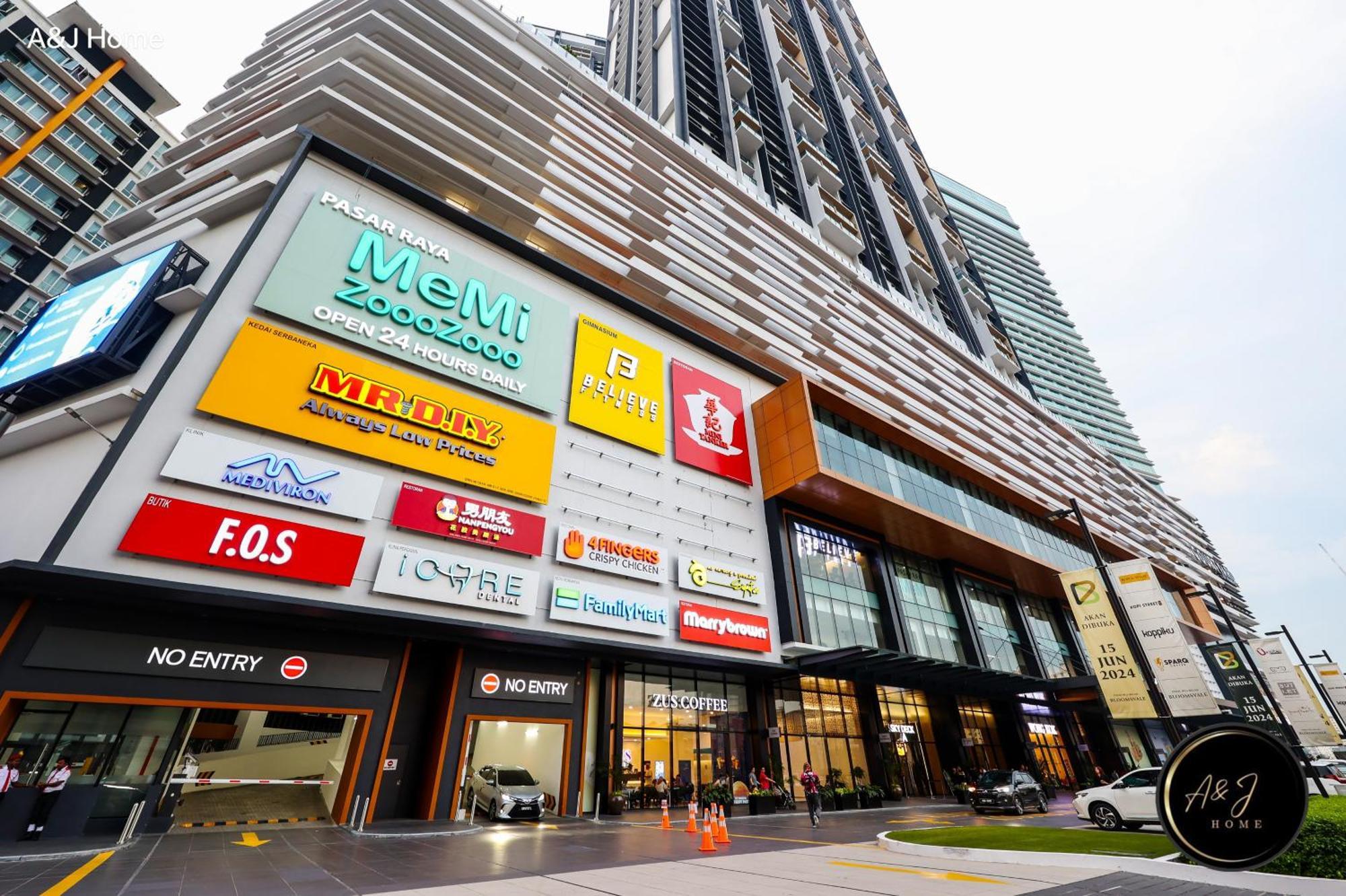 Host&guest Deluxe Old Klang Road Kl